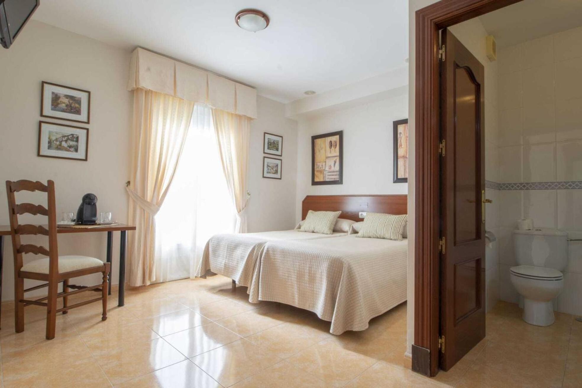 Los Gallos Casabermeja Room photo